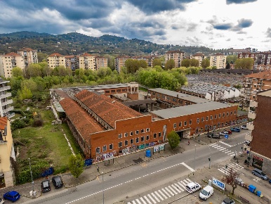 Foto Capannone industriale in Corso Roma, Moncalieri San Pietro di 9000 m²