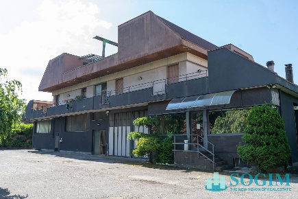 Foto Capannone industriale in via Wagner, Seregno Ceredo di 1600 m²