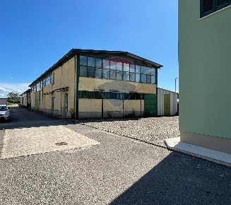 Foto Capannone industriale in Via molino, Puglianello di 900 m² in vendita