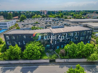 Foto Capannone industriale in via brodolini, Concorezzo Centro di 11660 m²