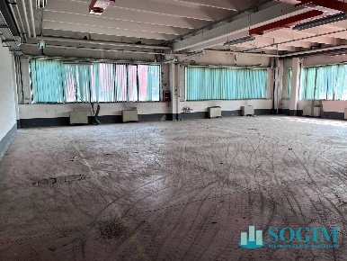 Foto Capannone industriale in Via Della Meccanica, Gaggiano Vigano