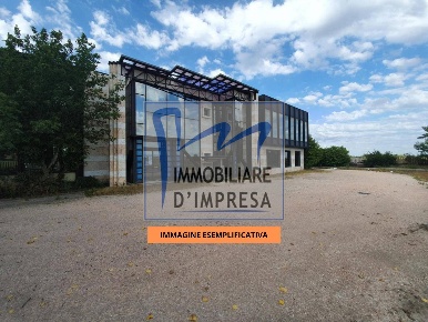 Foto Capannone industriale in Via Ernesto Ghirarduzzi, Parma in vendita