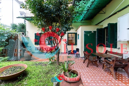 Foto Appartamento a Pisa Le Piagge di 160 m² con 7 locali in vendita