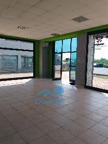 Foto Capannone industriale in via villafranca, Vigone Centro di 270 m²