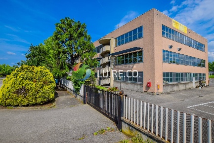 Foto Capannone industriale in via dei mestieri, Concorezzo Centro di 760 m²