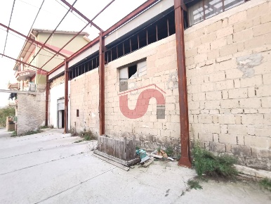 Foto Capannone industriale in Santa clementina, Benevento Rione Libertà