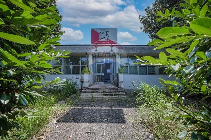 Foto Capannone industriale in Via Angelo Castelbolognesi, Ferrara