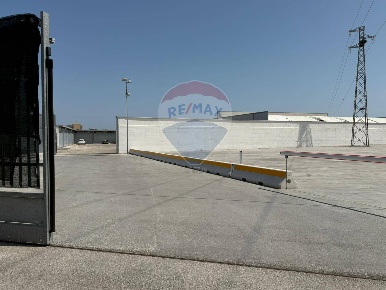 Foto Capannone industriale in Strada Provinciale Ceglie Valenzano, Bari