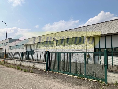 Foto Capannone industriale in Via Piemonte, Carate Brianza Centro