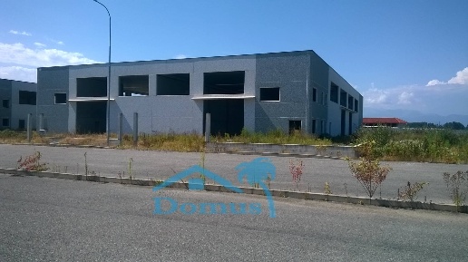 Foto Capannone industriale a Barge di 10000 m² in vendita