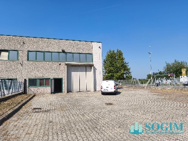 Foto Capannone industriale a Sordio di 360 m² in affitto