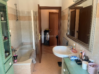 Foto Appartamento in Via Emilio Gino Segrè 3, Opera di 43 m² con 1 locali