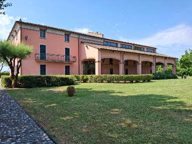 Foto Villa singola a Parma Campus - Gaione di 1100 m² con 20 locali