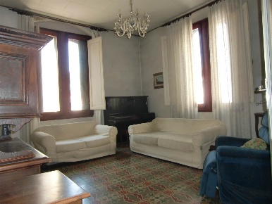 Foto Appartamento a San Giovanni Valdarno di 160 m² con 6 locali in vendita