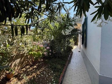 Foto Appartamento a Pistoia Pistoia Ovest di 105 m² con 4 locali in vendita