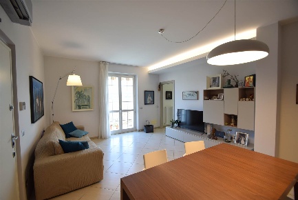 Foto Appartamento a Gossolengo Centro di 102 m² con 3 locali in vendita