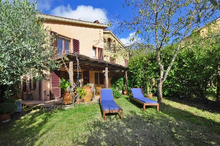 Foto Appartamento a Monteriggioni di 115 m² con 6 locali in vendita