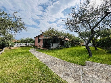 Foto Villa unifamiliare in via valeria 17, Campofelice di Roccella di 66 m²