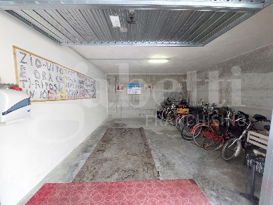 Foto Box in Via Legnano 12, Alba Adriatica in vendita