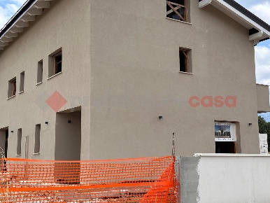 Foto Villa bifamiliare in Via Roma 100, Avezzano Centro di 125 m²