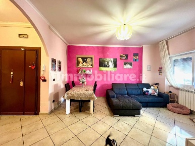 Foto Appartamento in Stati Uniti D'America, Genzano di Roma Centro