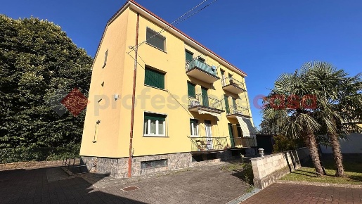 Foto Appartamento in Via gramsci 1, Nerviano Centro di 90 m² con 3 locali
