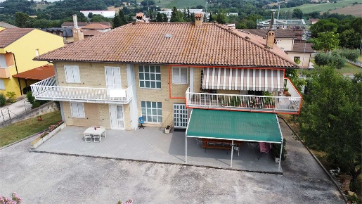Foto Appartamento in Via Falerienze  43, San Ginesio di 80 m² con 5 locali