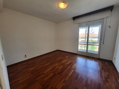 Foto Appartamento a Calcinaia Fornacette di 80 m² con 4 locali in vendita