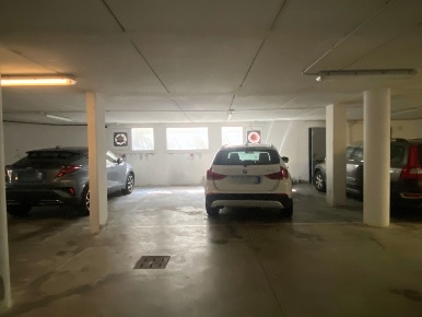 Foto Garage a Cervia Milano Marittima con 1 locali in vendita