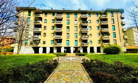 Foto Appartamento a Monza in vendita