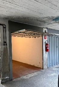Foto Garage in via Padova 256, Milano Crescenzago di 7 m² con 1 locali
