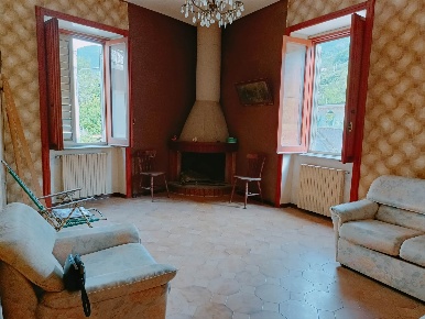 Foto Appartamento a Bracigliano Centro di 116 m² con 4 locali in vendita