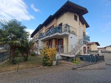Foto Appartamento in Via II giugno 4, Mesero di 80 m² con 2 locali