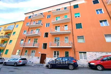 Foto Appartamento in Duca degli Abruzzi, Campobasso Semicentro di 103 m²