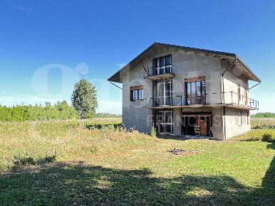 Foto Villa singola a Piove di Sacco di 300 m² con 5 locali in vendita