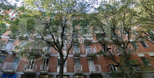 Foto Appartamento in Piazza Marco Agrippa 4, Milano Famagosta di 72 m²