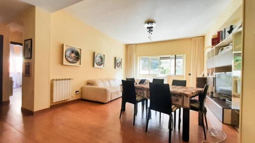 Foto Appartamento in Via Vecchia Fiuggi 131, Fiuggi di 131 m² con 4 locali