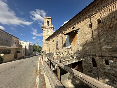 Foto Villa unifamiliare in Via Alcide De Gasperi, Torricella Sicura