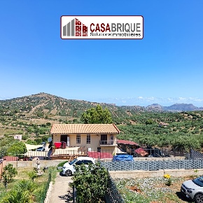 Foto Villa unifamiliare in Via Case Accia, Santa Flavia di 115 m²