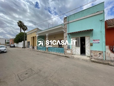 Foto Case semi ndipendenti in Via Jonn F. Kennedy, Neviano Centro di 140 m²