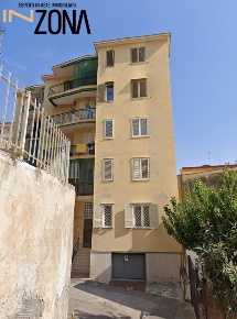 Foto Appartamento in Vlle Privato Madonna, Torre del Greco di 84 m²