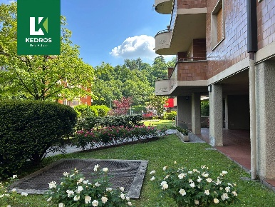 Foto Appartamento in Via Monsignor Proserpio, Varese in vendita