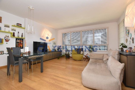 Foto Appartamento in via Montecuccoli, Milano Bande Nere di 128 m²