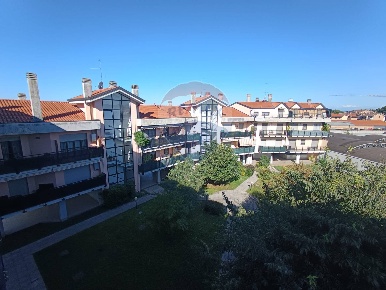 Foto Appartamento in via Ponchielli, Garbagnate Milanese Centro di 100 m²