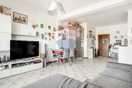 Foto Appartamento in Viale Diaz, Busto Arsizio Ospedale di 81 m² in vendita