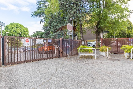 Foto Box in Via Fontana della Girandola, Monte Porzio Catone in vendita