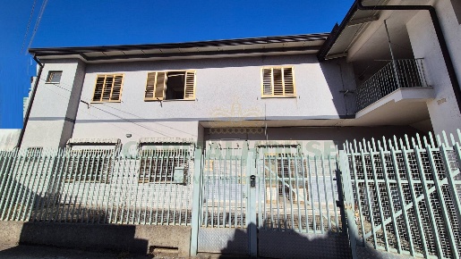Foto Casa indipendente a Macerata Campania Centro di 210 m² con 6 locali