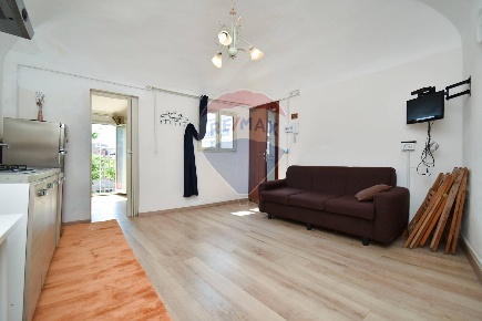 Foto Case semi ndipendenti in Via Del Velo, Catania di 50 m² con 3 locali