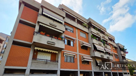 Foto Appartamento in Via Commenda, Novara in vendita