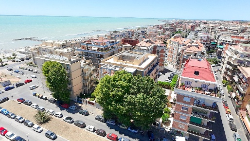 Foto Appartamento in Via Delle Sirene, Roma Ostia Ponente di 96 m²